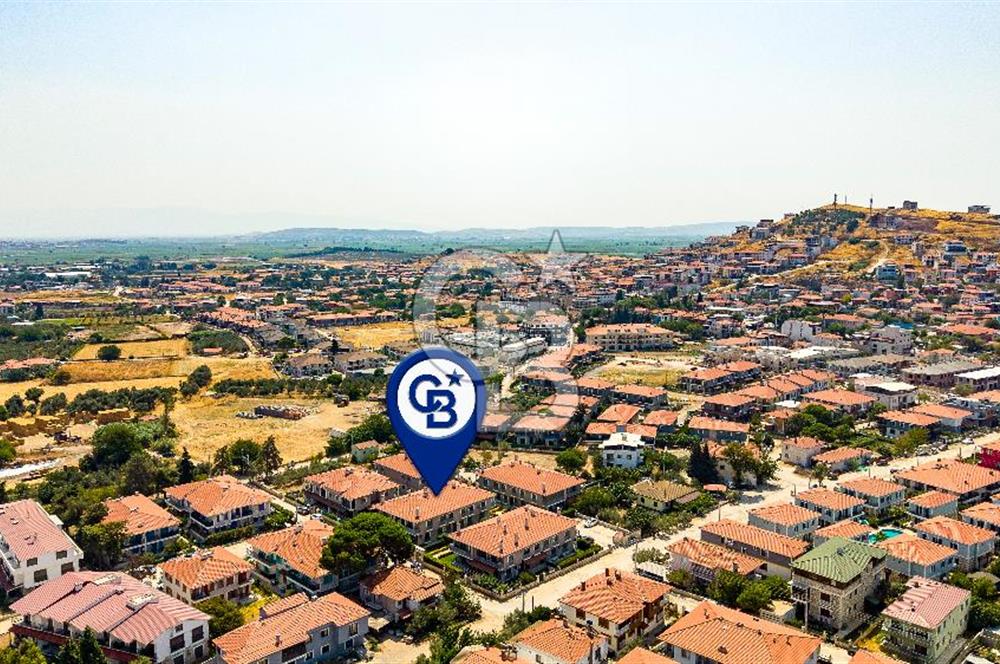 Foça Hacıveli Mah. Rüzgar Evleri Sitesi'nde Satılık 2+1 Daire