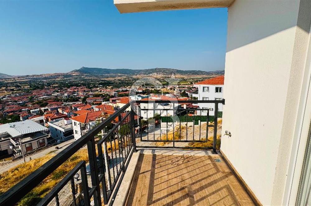 Foça Bağarası Kazım Dirik Mah. 2+1 Eşyalı Kiralık Daire