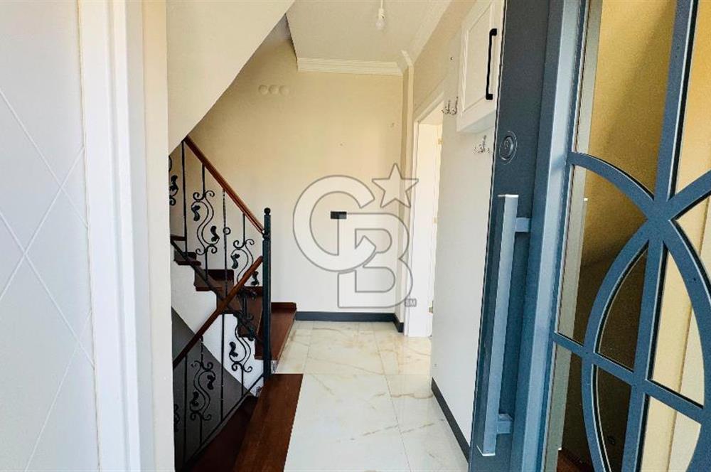 Foça Gerenköy’de Kiralık 4+2 Müstakil Bahçeli Villa