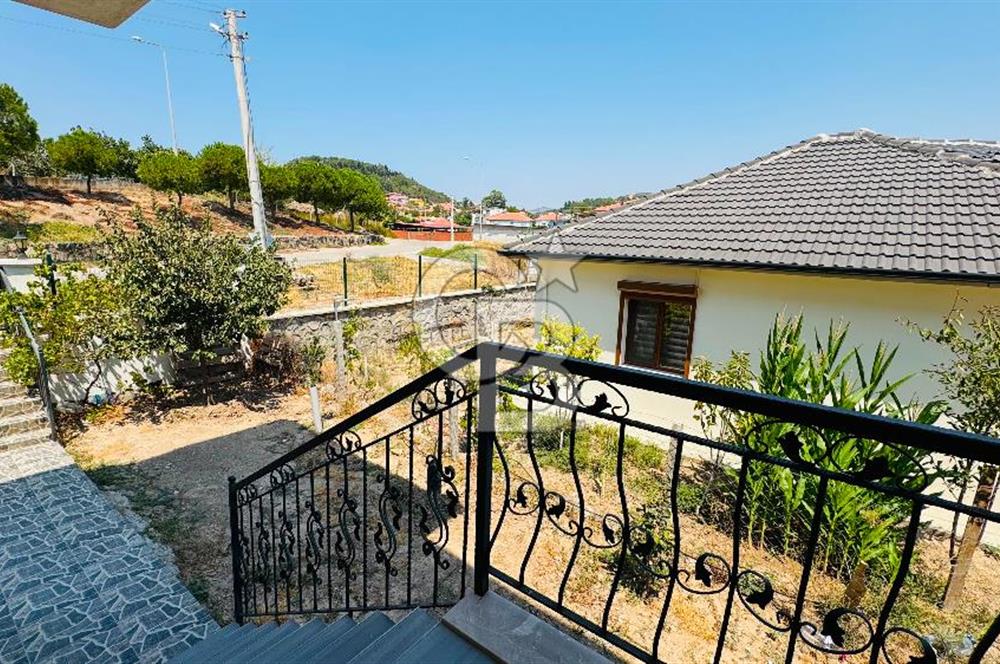 Foça Gerenköy’de Kiralık 4+2 Müstakil Bahçeli Villa