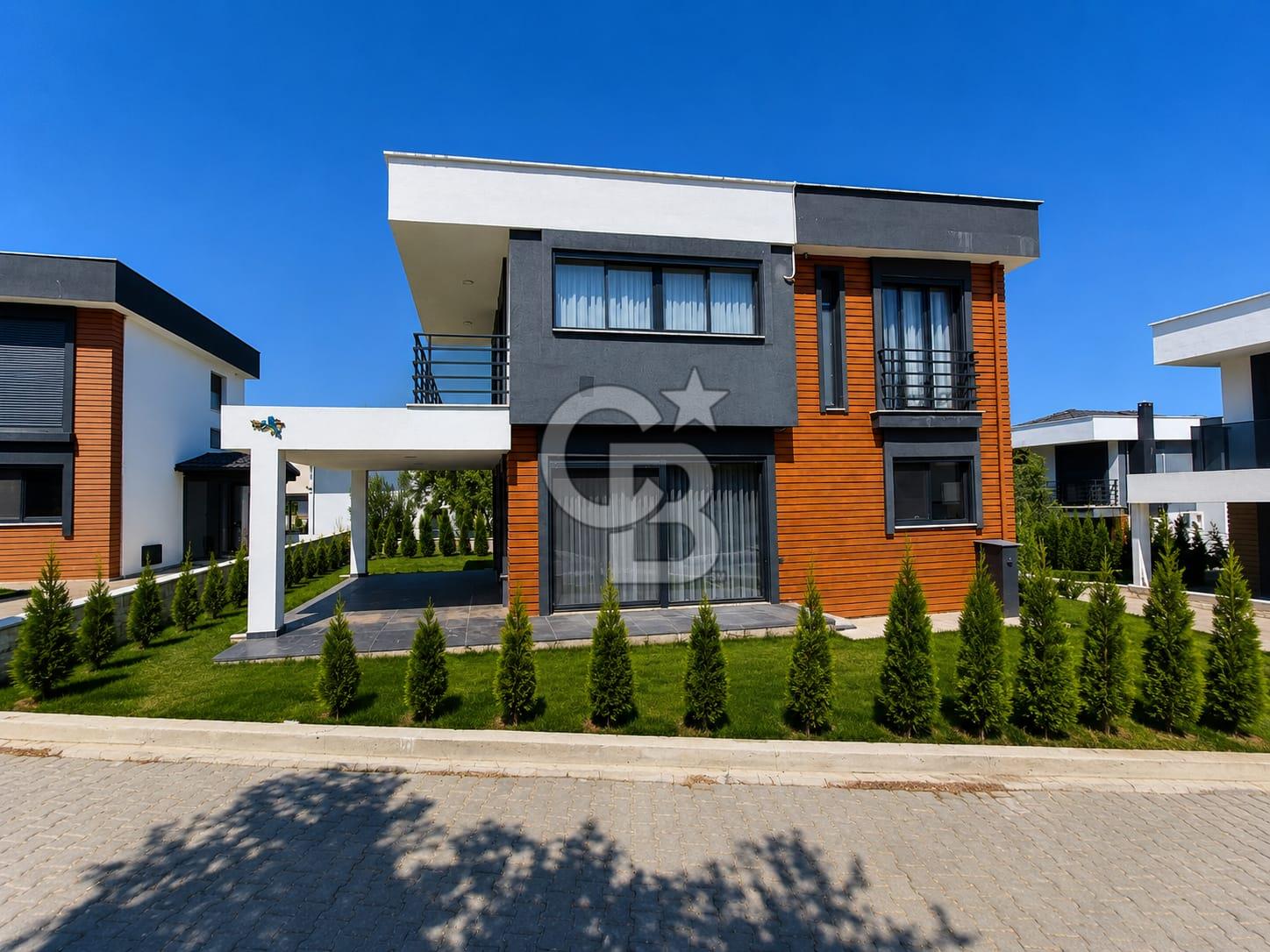 Denize Sıfır Sitede Modern Mimari 3+1 Satılık Müstakil Villa