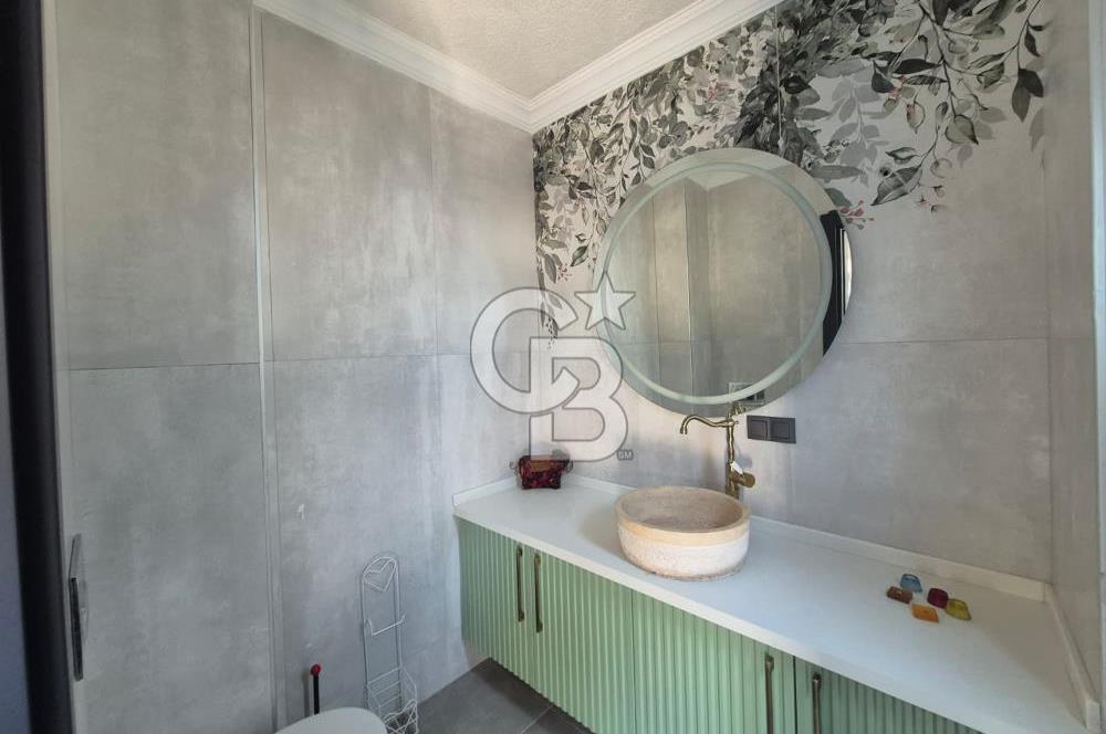 Denize Sıfır Sitede Modern Mimari 3+1 Satılık Müstakil Villa