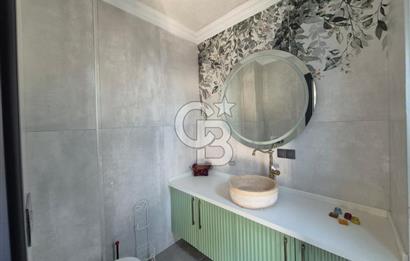 Denize Sıfır Sitede Modern Mimari 3+1 Satılık Müstakil Villa