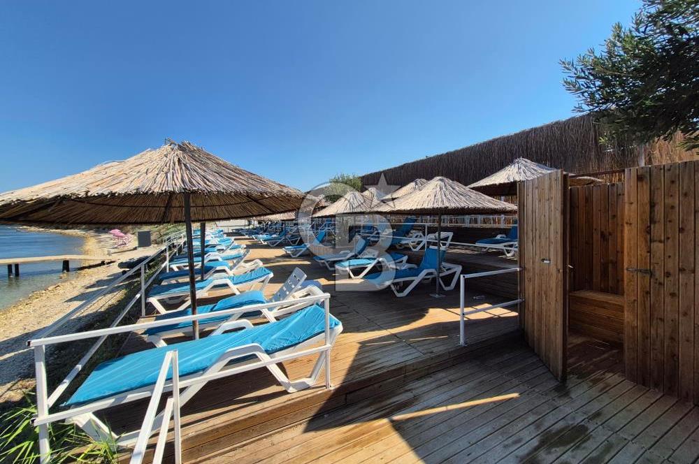 Denize Sıfır Sitede Modern Mimari 3+1 Satılık Müstakil Villa