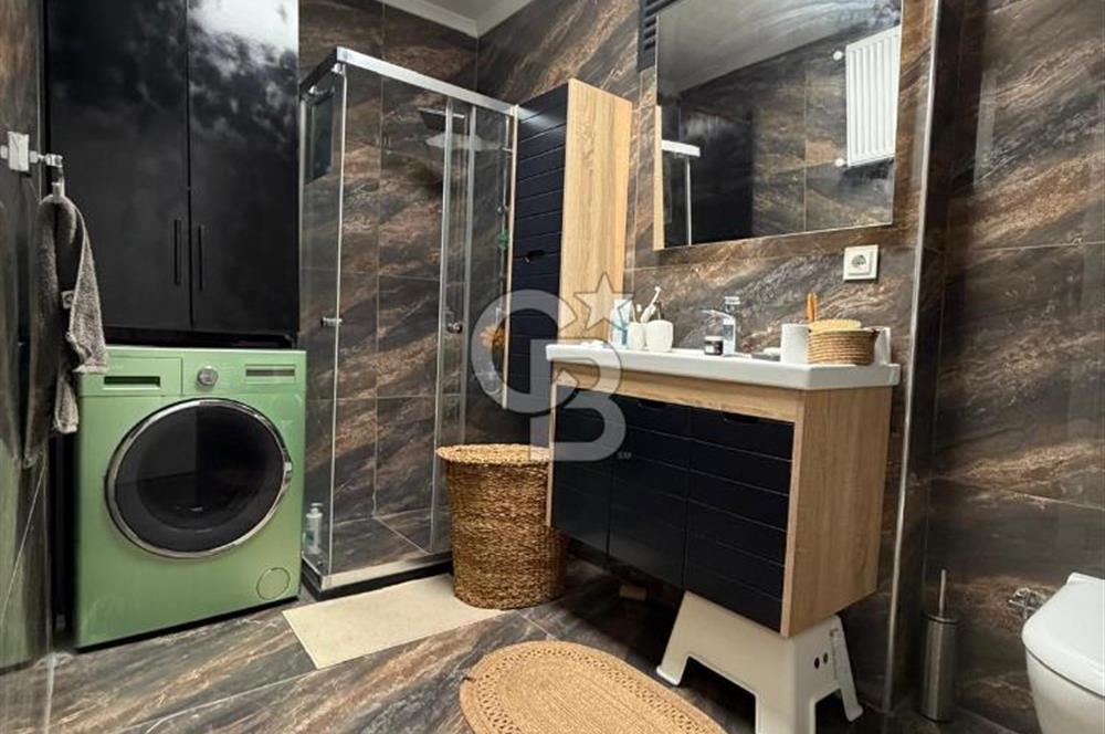 Fenerbahçe sahil'de 4,5 +1 balkonlu eşyalı daire