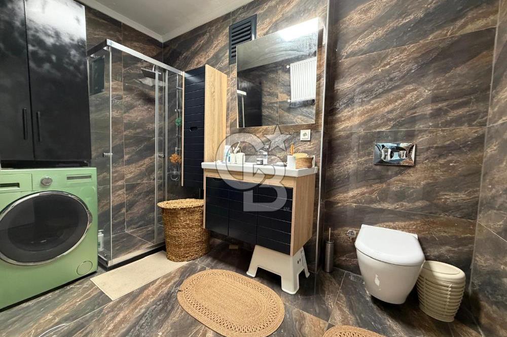 Fenerbahçe sahil'de 4,5 +1 balkonlu eşyalı daire