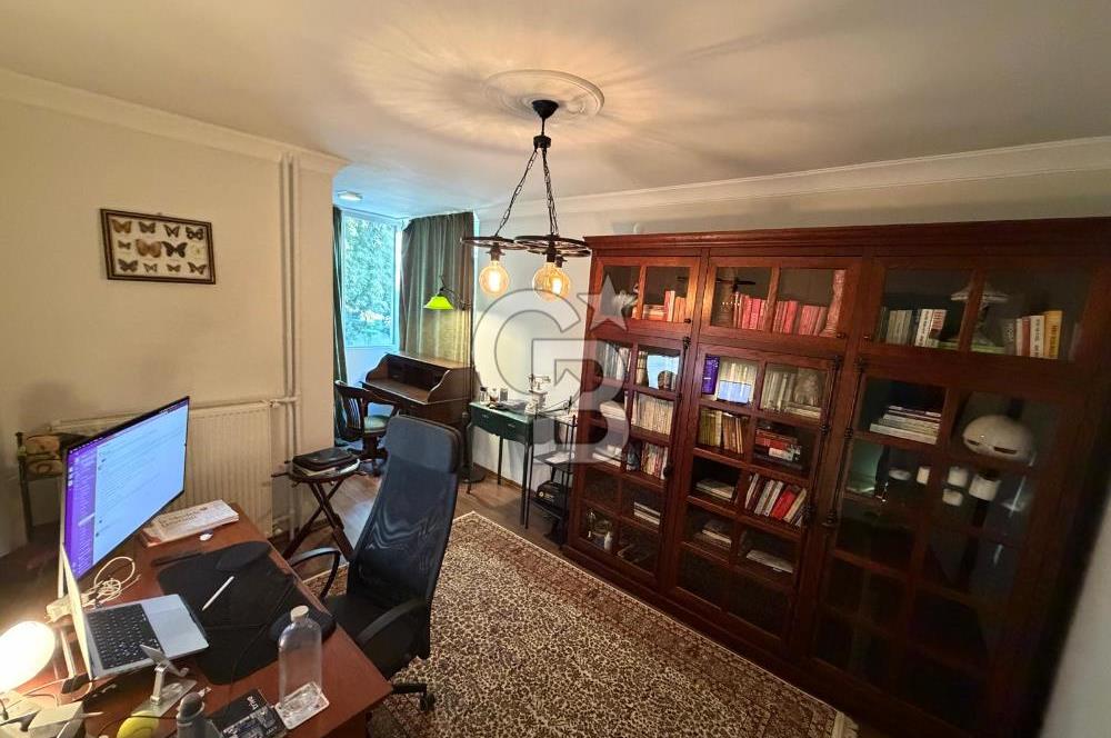 Fenerbahçe sahil'de 4,5 +1 balkonlu eşyalı daire