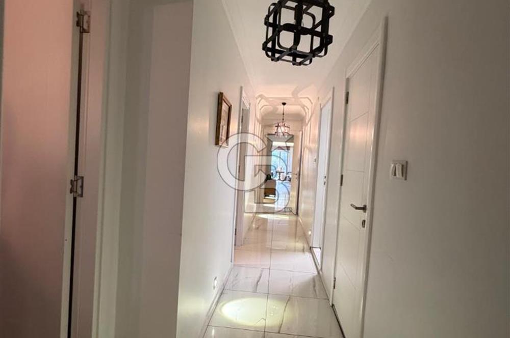 Fenerbahçe sahil'de 4,5 +1 balkonlu eşyalı daire