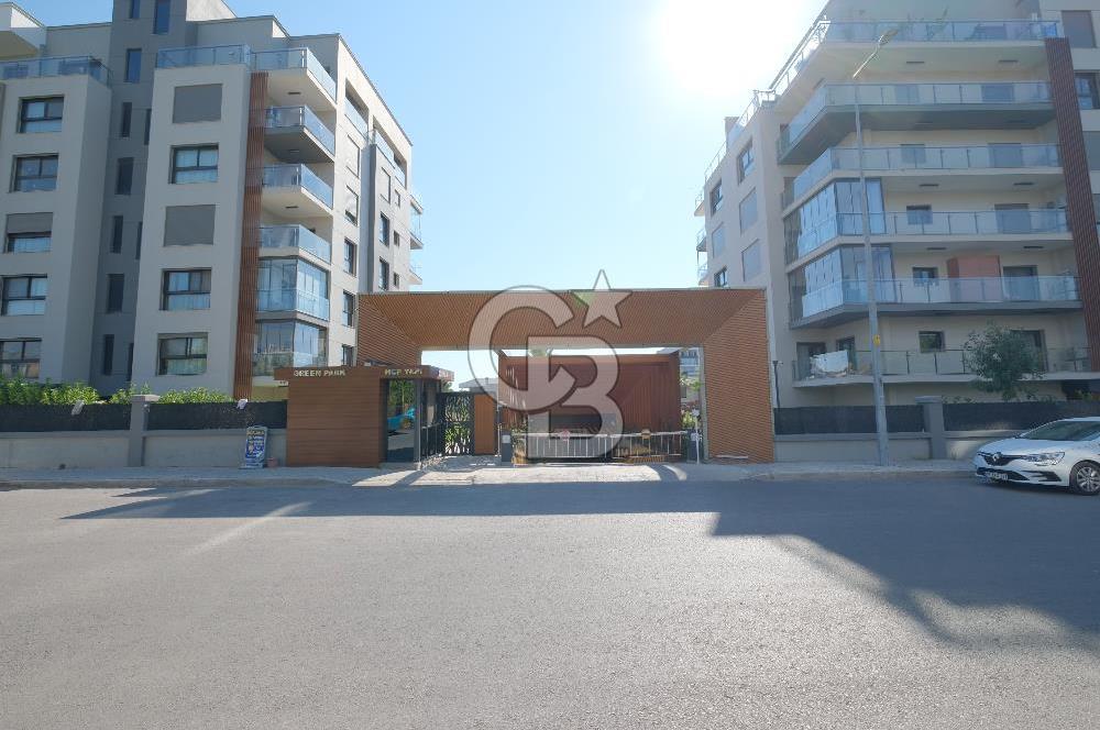 ÇİĞLİ GREEN PARK SİTESİNDE 2+1 TERASLI FULL EŞYALI KİRALIK DAİRE