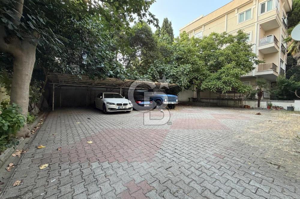 Fenerbahçe sahil'de 4,5 +1 balkonlu eşyalı daire