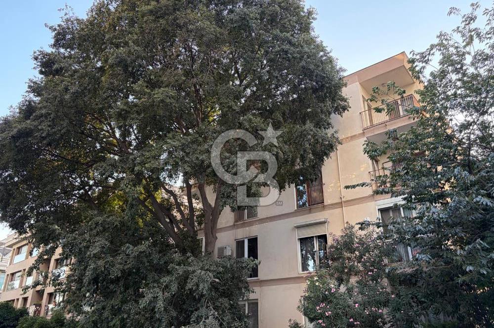 Fenerbahçe sahil'de 4,5 +1 balkonlu eşyalı daire