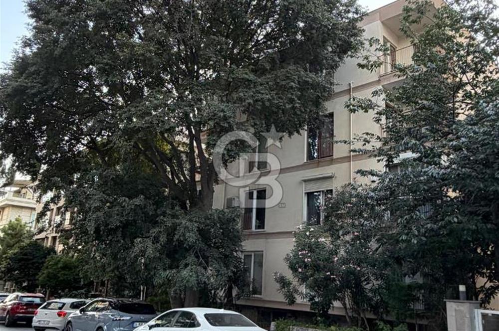 Fenerbahçe sahil'de 4,5 +1 balkonlu eşyalı daire