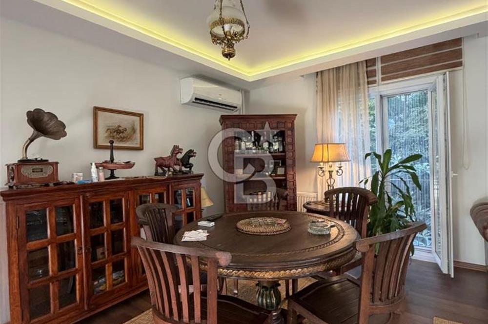 Fenerbahçe sahil'de 4,5 +1 balkonlu eşyalı daire