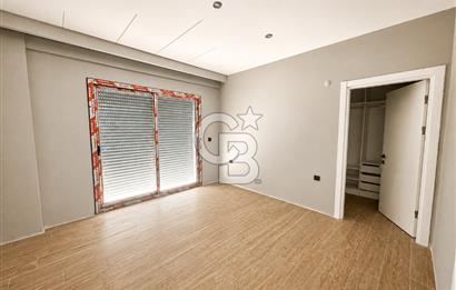 Foça'da Müstakil Havuzlu 4+1 Villa