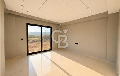 Foça'da Müstakil Havuzlu 4+1 Villa