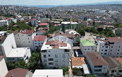 Ulus Mah. Yeşil Cami Karşısı Satılık iki Aileye Uygun Dubleks