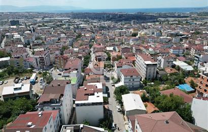 Ulus Mah. Yeşil Cami Karşısı Satılık iki Aileye Uygun Dubleks