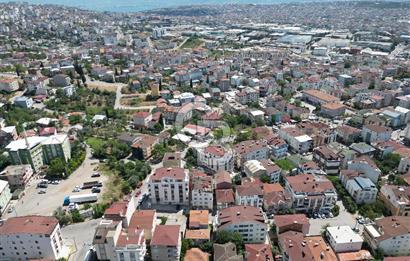Ulus Mah. Yeşil Cami Karşısı Satılık iki Aileye Uygun Dubleks