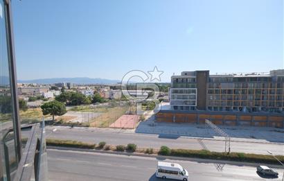 ÇİĞLİ GREEN PARK SİTESİNDE 2+1 TERASLI FULL EŞYALI KİRALIK DAİRE