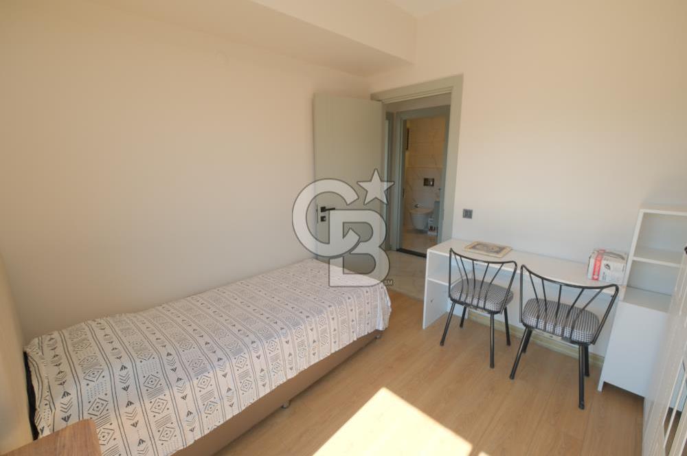ÇİĞLİ GREEN PARK SİTESİNDE 2+1 TERASLI FULL EŞYALI KİRALIK DAİRE