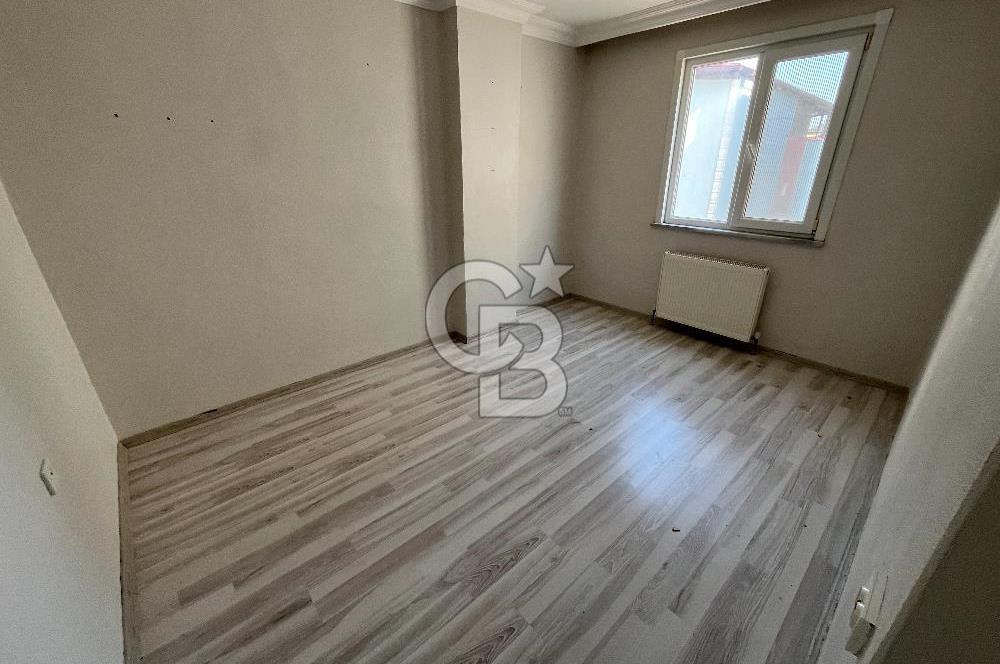 Ulus Mah. Yeşil Cami Karşısı Satılık iki Aileye Uygun Dubleks