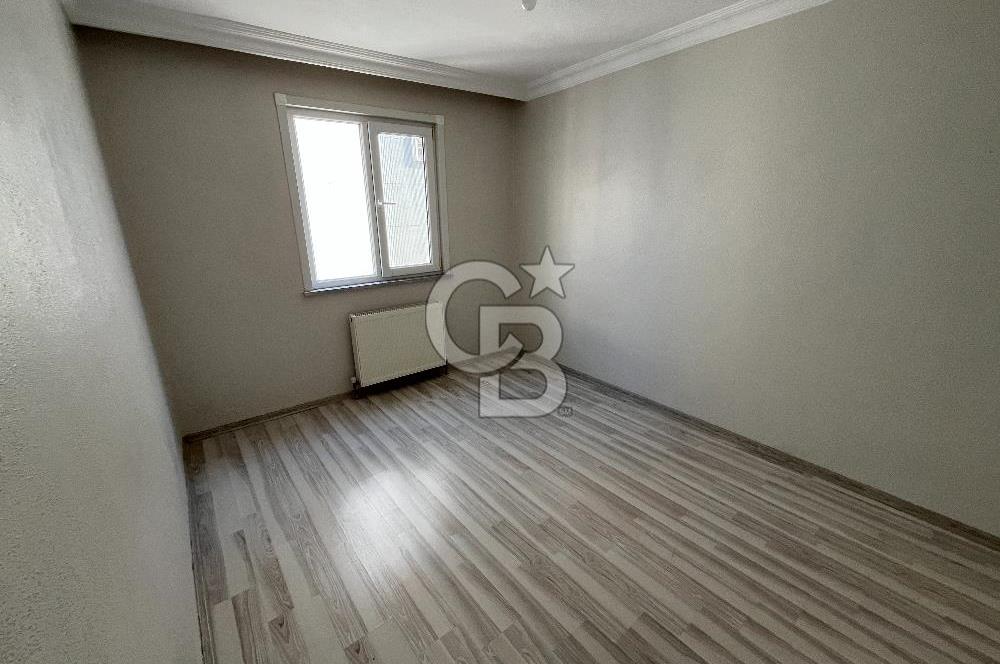 Ulus Mah. Yeşil Cami Karşısı Satılık iki Aileye Uygun Dubleks