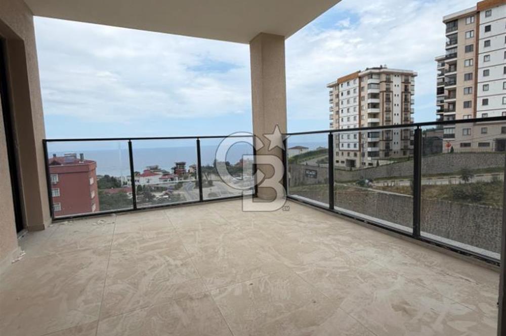 ÇİMENLİ'DE DENİZ MANZARALI SIFIR LÜKS DAİRE