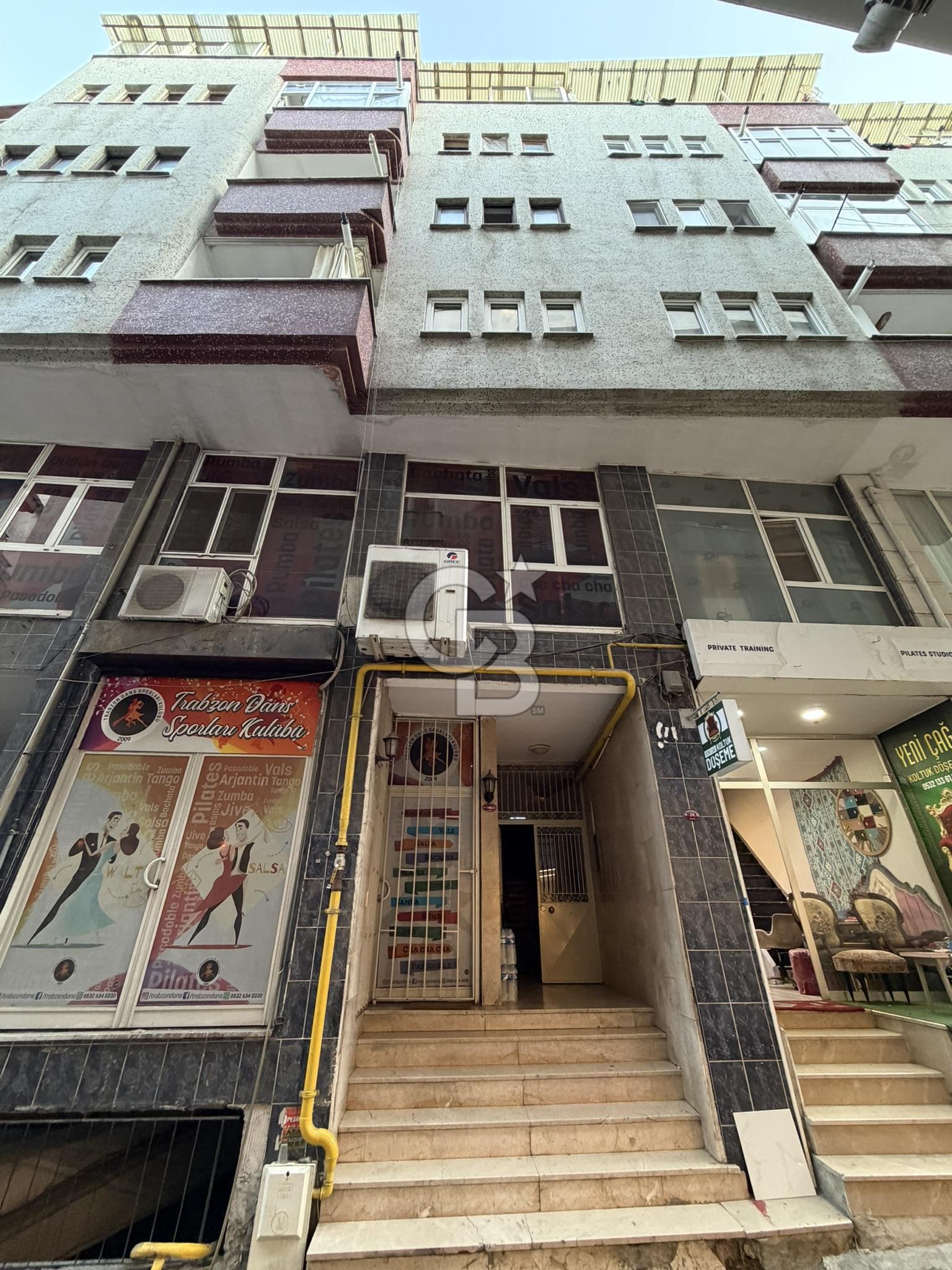 Trabzon Meydan'a Yakın | Tek Tapuda 2 Ayrı Daire | Yüksek Kira