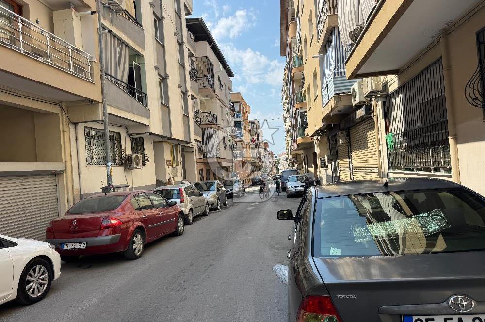 Küçük çiğlide doğalgazlı yeni binada kiralık 3 + 1