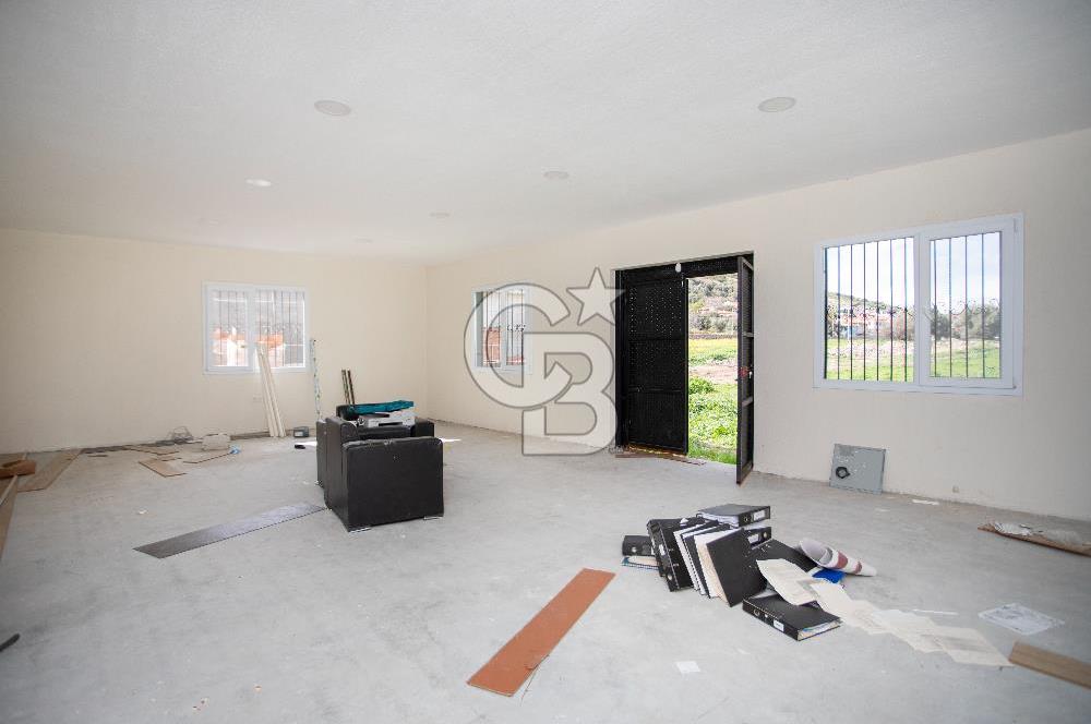 Foça Ilıpınar Anayol Üzeri Kiralık Dükkan ve Arazi
