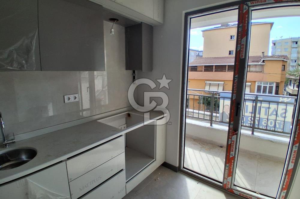 Pendik Kaynarca mah satılık teraslı 80 m2 net fırsat 2+1 daire