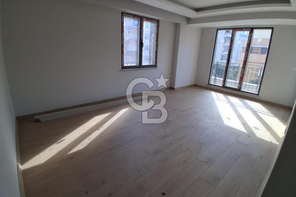 Pendik Kaynarca mah satılık teraslı 80 m2 net fırsat 2+1 daire