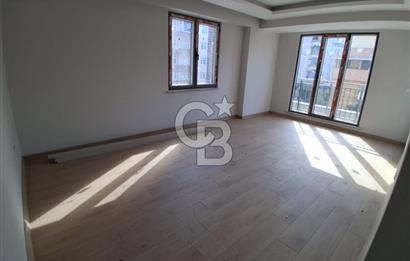 Pendik Kaynarca mah satılık teraslı 80 m2 net fırsat 2+1 daire