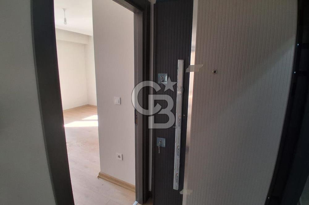 Pendik Kaynarca mah satılık teraslı 80 m2 net fırsat 2+1 daire