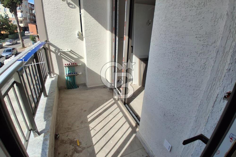 Pendik Kaynarca mah satılık teraslı 80 m2 net fırsat 2+1 daire