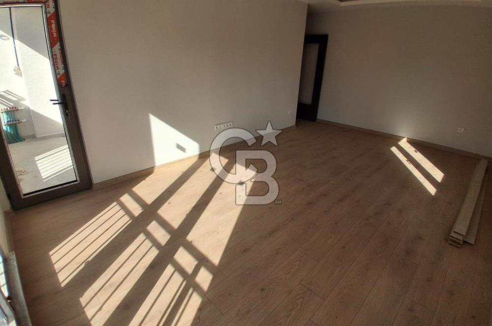 Pendik Kaynarca mah satılık teraslı 80 m2 net fırsat 2+1 daire
