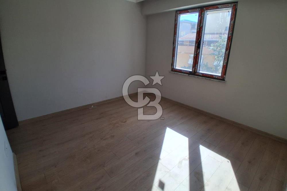 Pendik Kaynarca mah satılık teraslı 80 m2 net fırsat 2+1 daire