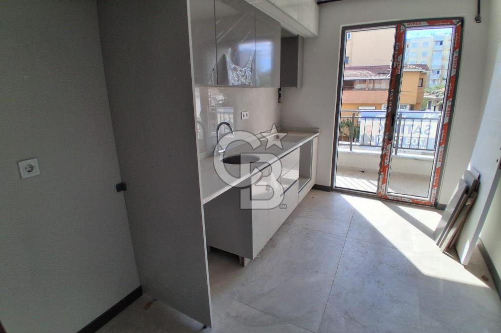 Pendik Kaynarca mah satılık teraslı 80 m2 net fırsat 2+1 daire