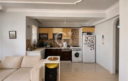 ÇANDARLI MERKEZ'DE 1+1 BAKIMLI SATILIK DAİRE