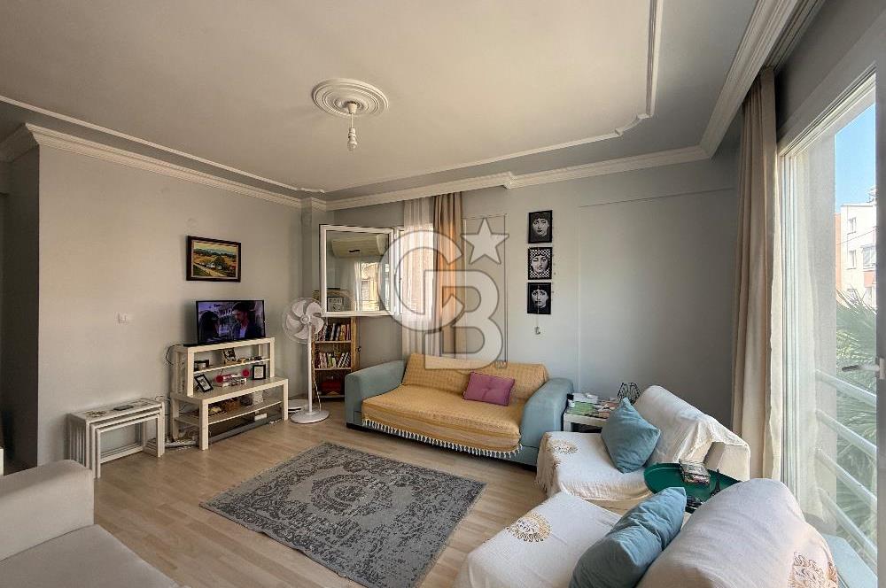 ÇANDARLI MERKEZ'DE 1+1 BAKIMLI SATILIK DAİRE