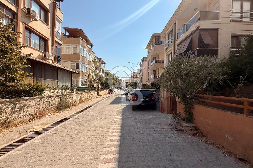 ÇANDARLI MERKEZ'DE 1+1 BAKIMLI SATILIK DAİRE