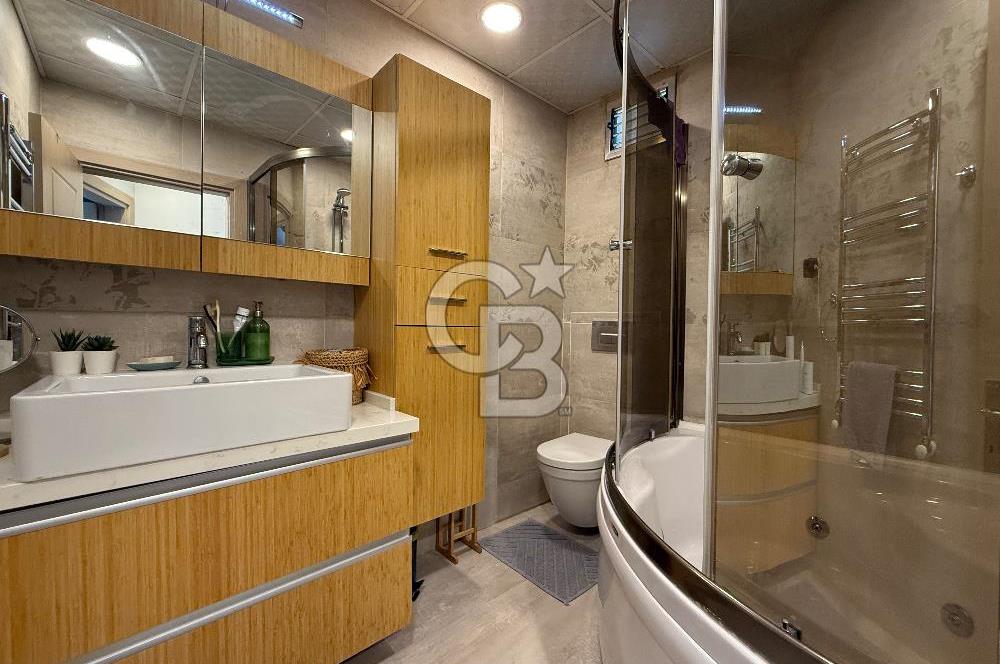 BORNOVA EVKA 3 SARAYKENT ÖZEL TASARLANMIŞ TRİPLEKS KİRALIK VİLLA