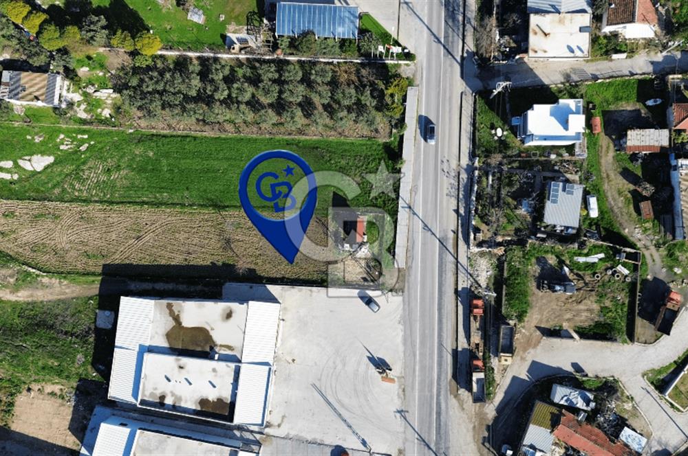 Foça İzmir Karayolu Üzerinde Satılık Arsa