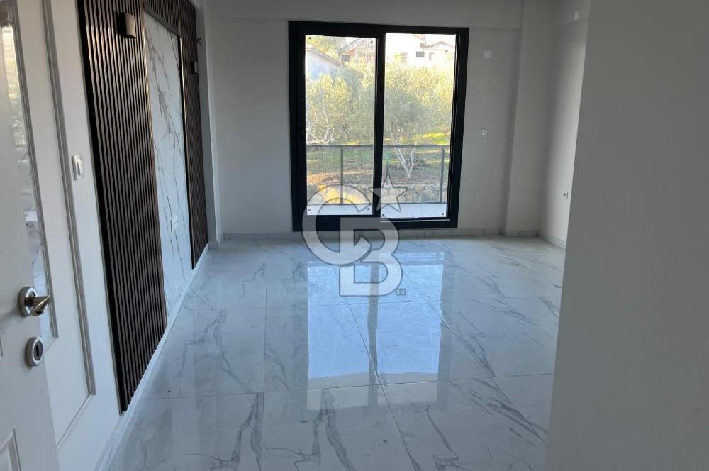 Foça Yenibağarasında Kiralık 2+1 Daire