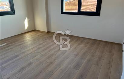 Foça Yenibağarasında Kiralık 2+1 Daire