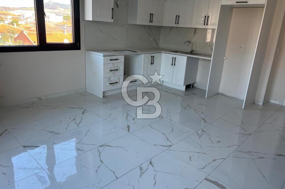 Foça Yenibağarasında Kiralık 2+1 Daire