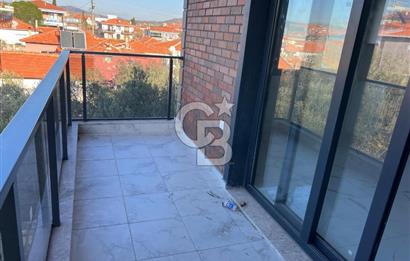 Foça Yenibağarasında Kiralık 2+1 Daire