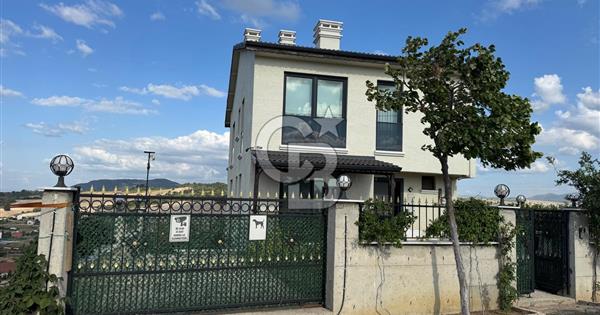 YALOVA ÇİFLİK MAHALLESİ KİRALIK 6+1 MÜSTAKİL TRIPLEKS EV - 367338