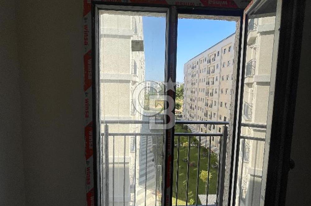 DARAPARK TUZLA'da Kiralık 3+1 Yol Cepheli Ferah ve Aydınlık