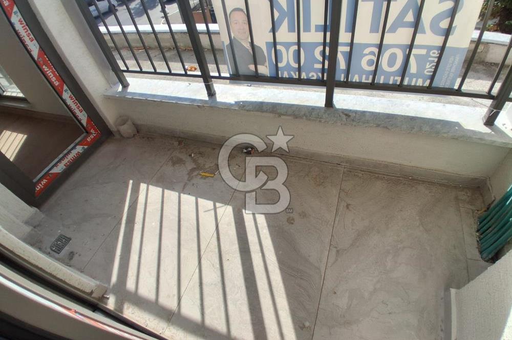 Pendik Kaynarca mah satılık teraslı 80 m2 net fırsat 2+1 daire